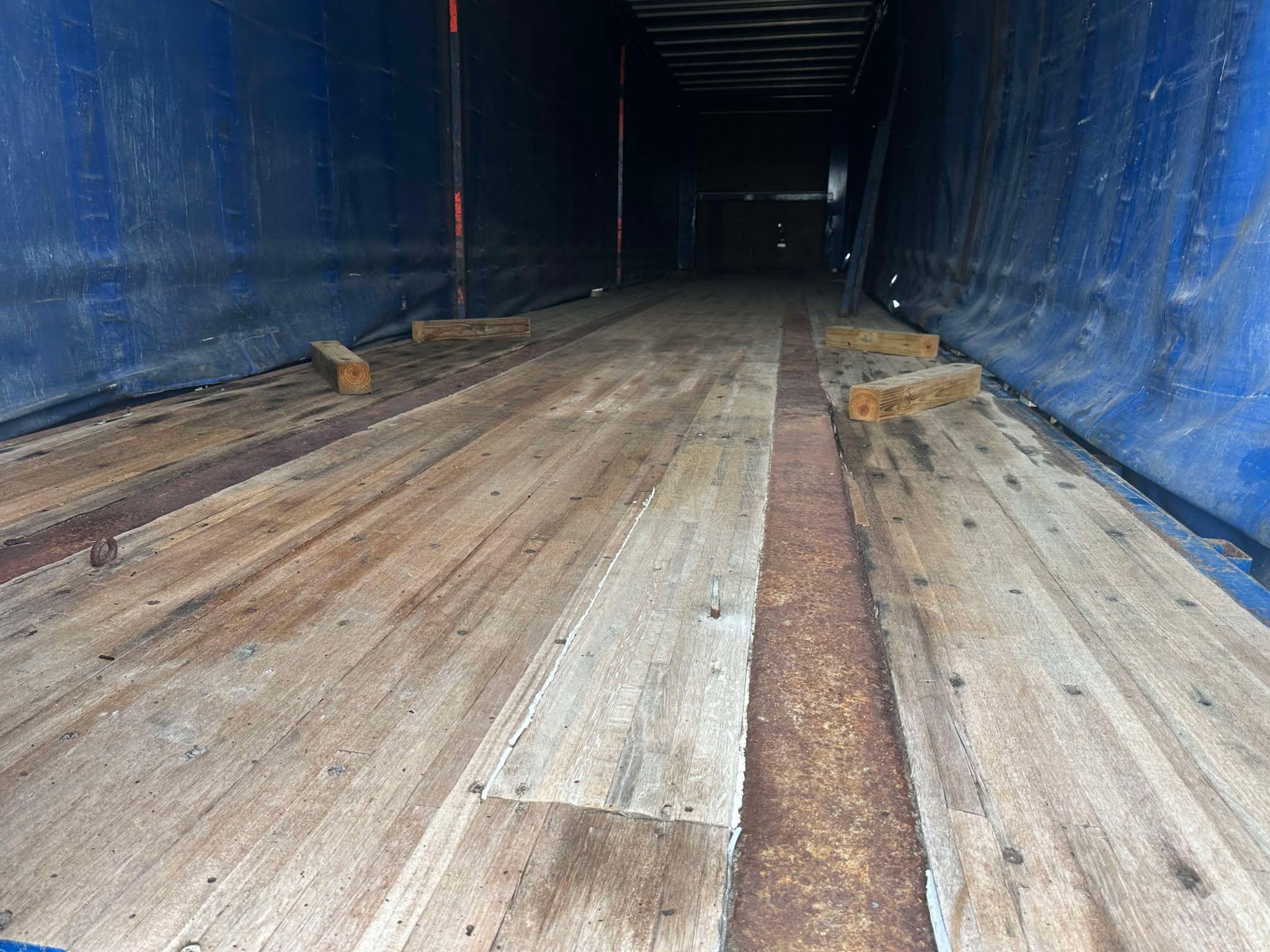 1995 Utility 48’ Curtain Side Trailer