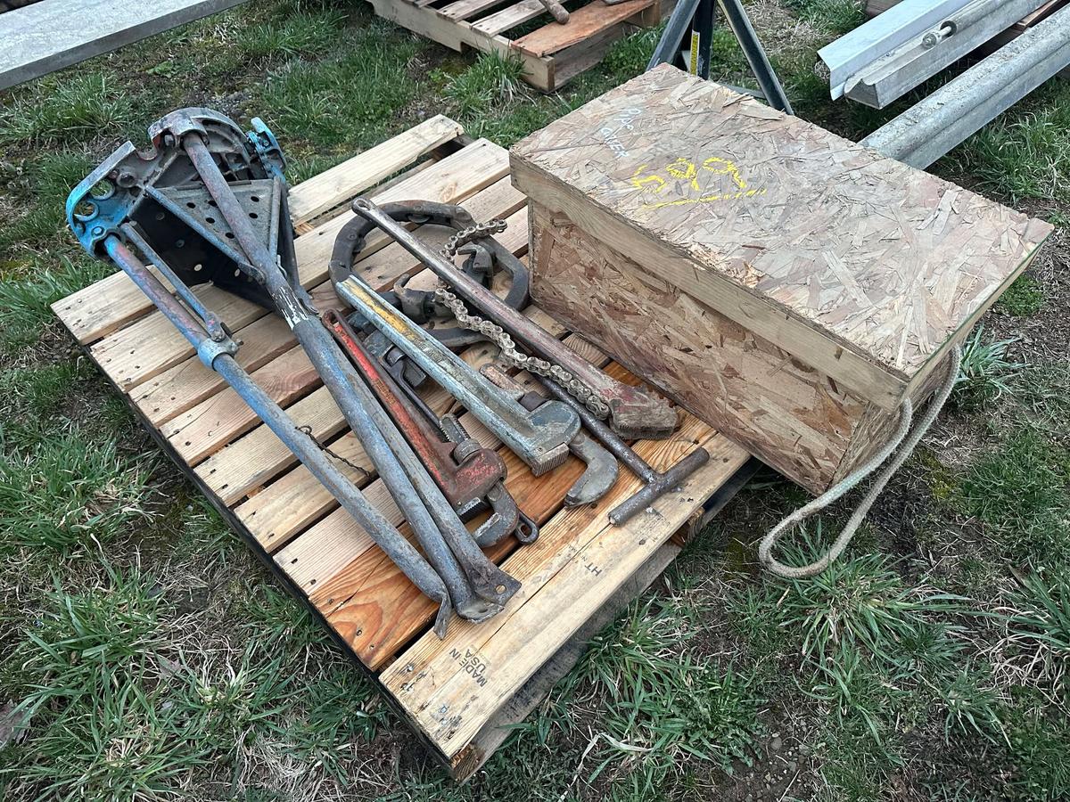 Pipe Cutter, Ridgid Stand, Tools