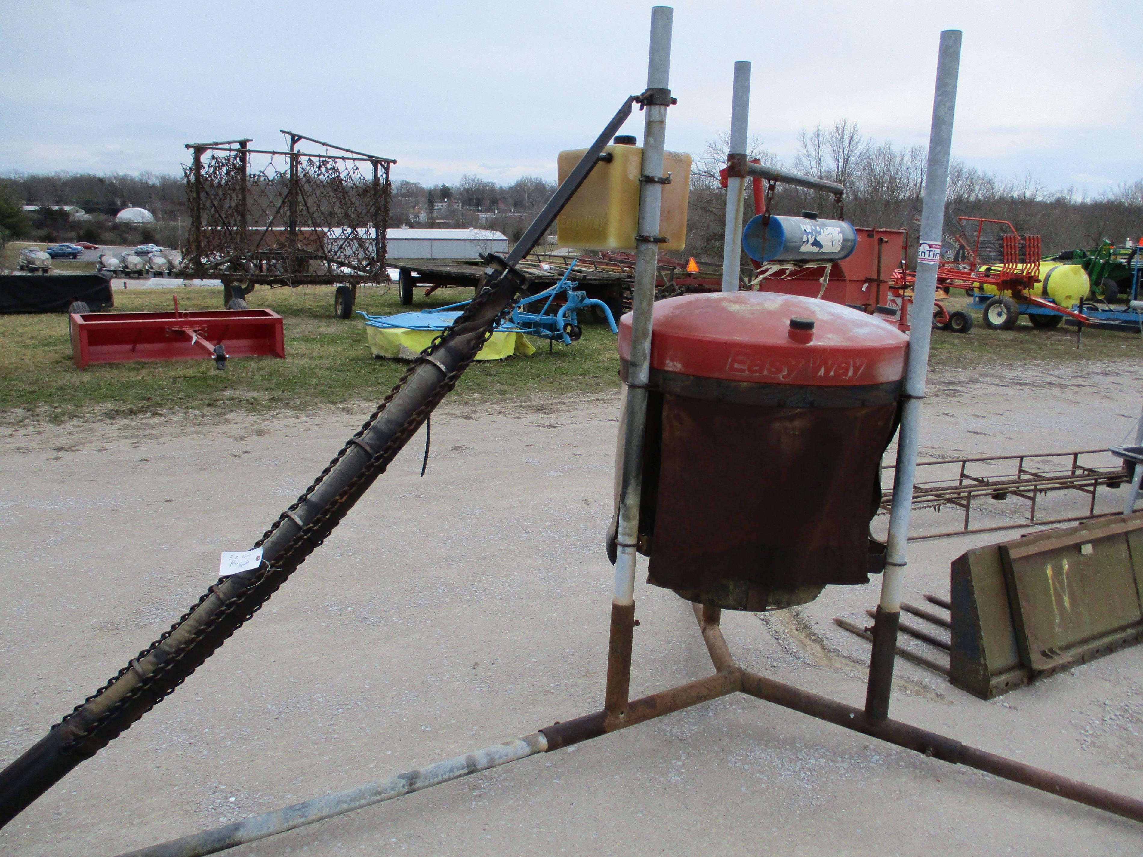 234 - EASY WAY MINERAL FEEDER