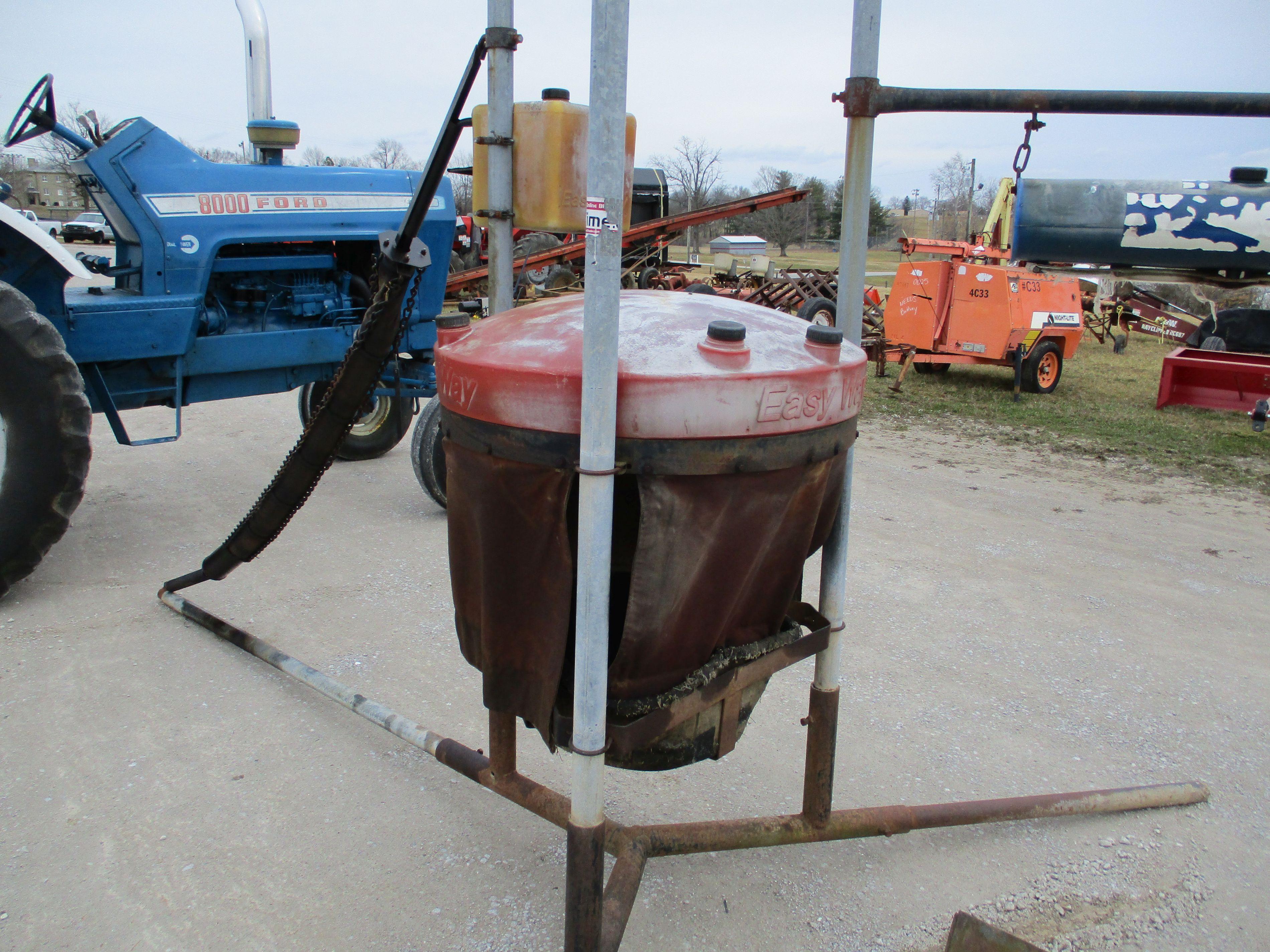 234 - EASY WAY MINERAL FEEDER