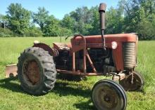 Massey Ferguson 85 Tractor & Loader