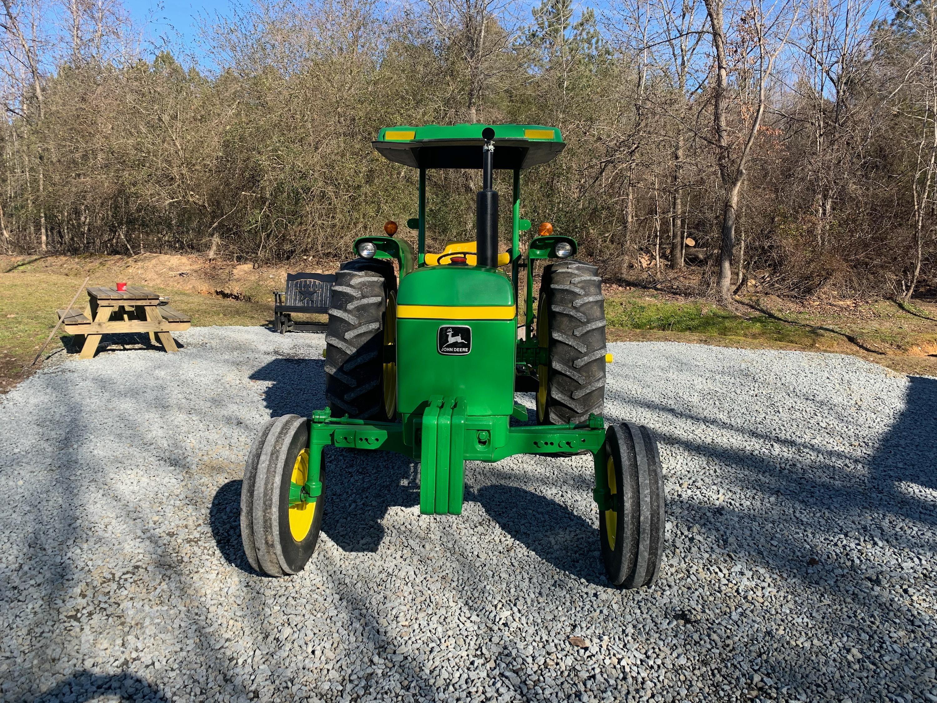 John Deere 2440