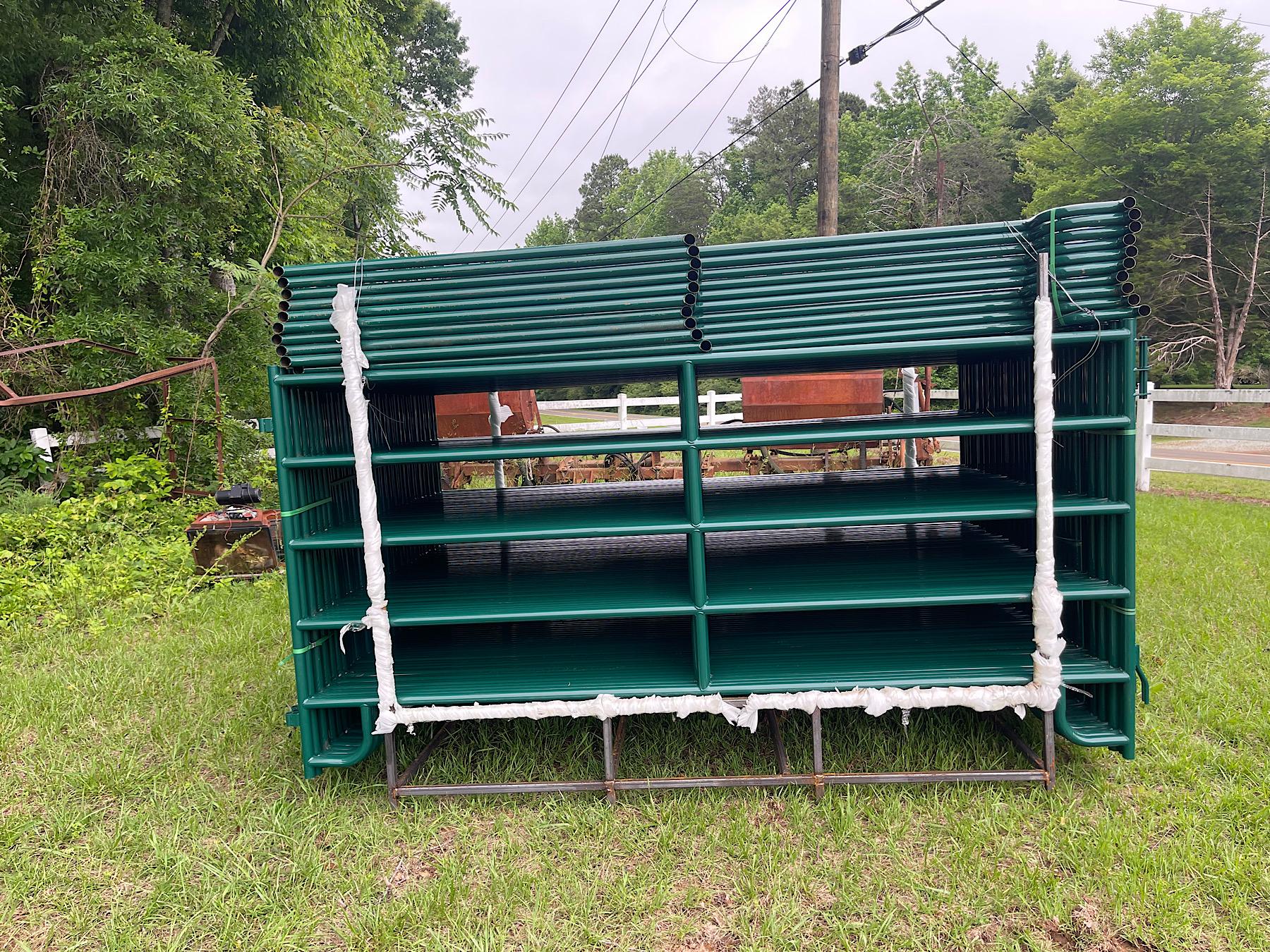 (10) 10' Coral Panels with 2 Walk Through Gates