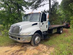 2005 International 4300 Rollback (One Owner) (Title)