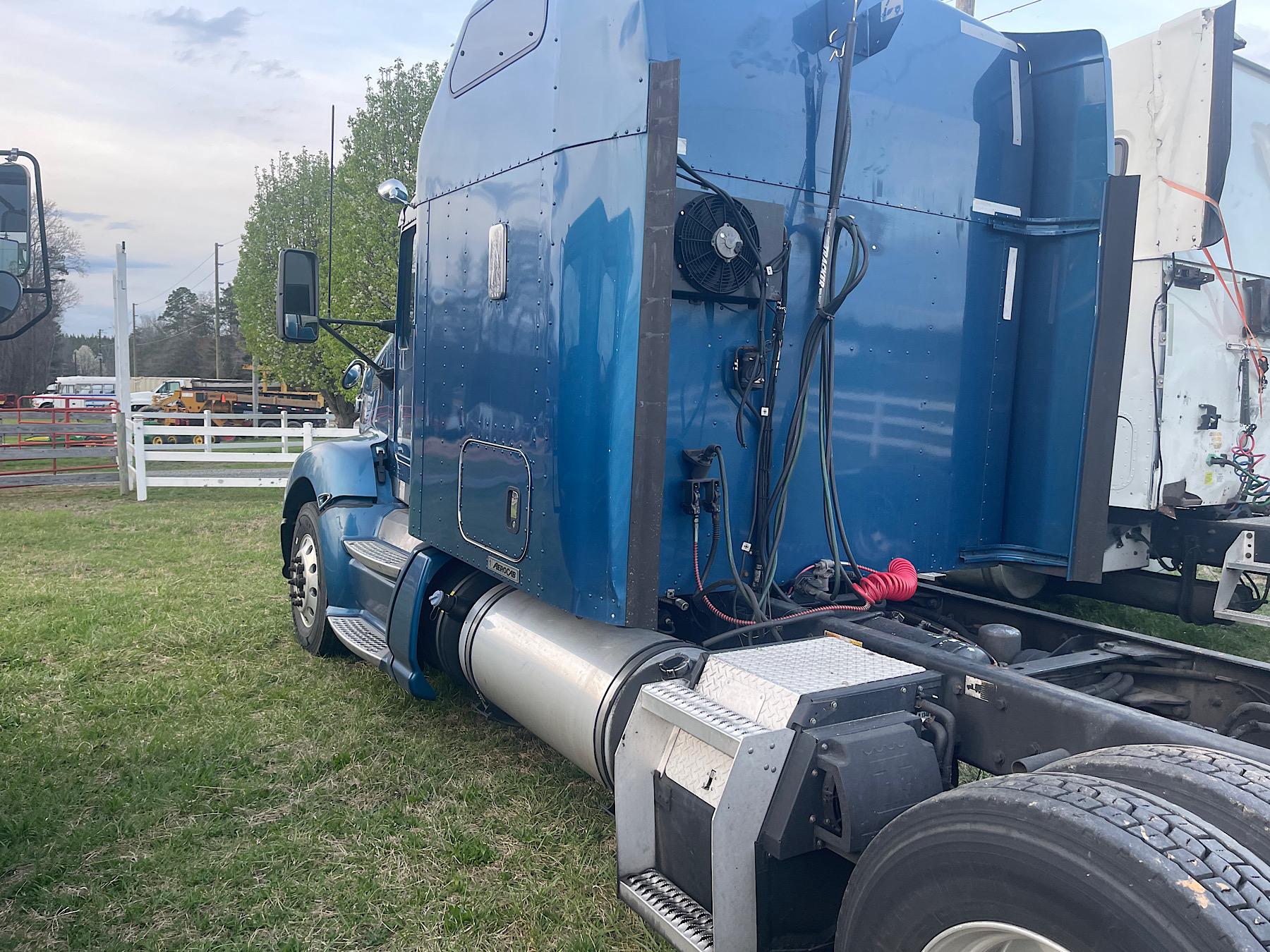 2014 Kenworth T660 Sleeper (TITLE)