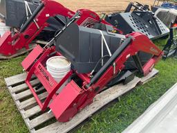 Mahindra 2665CL Loader with 78" Quick Attach Bucket