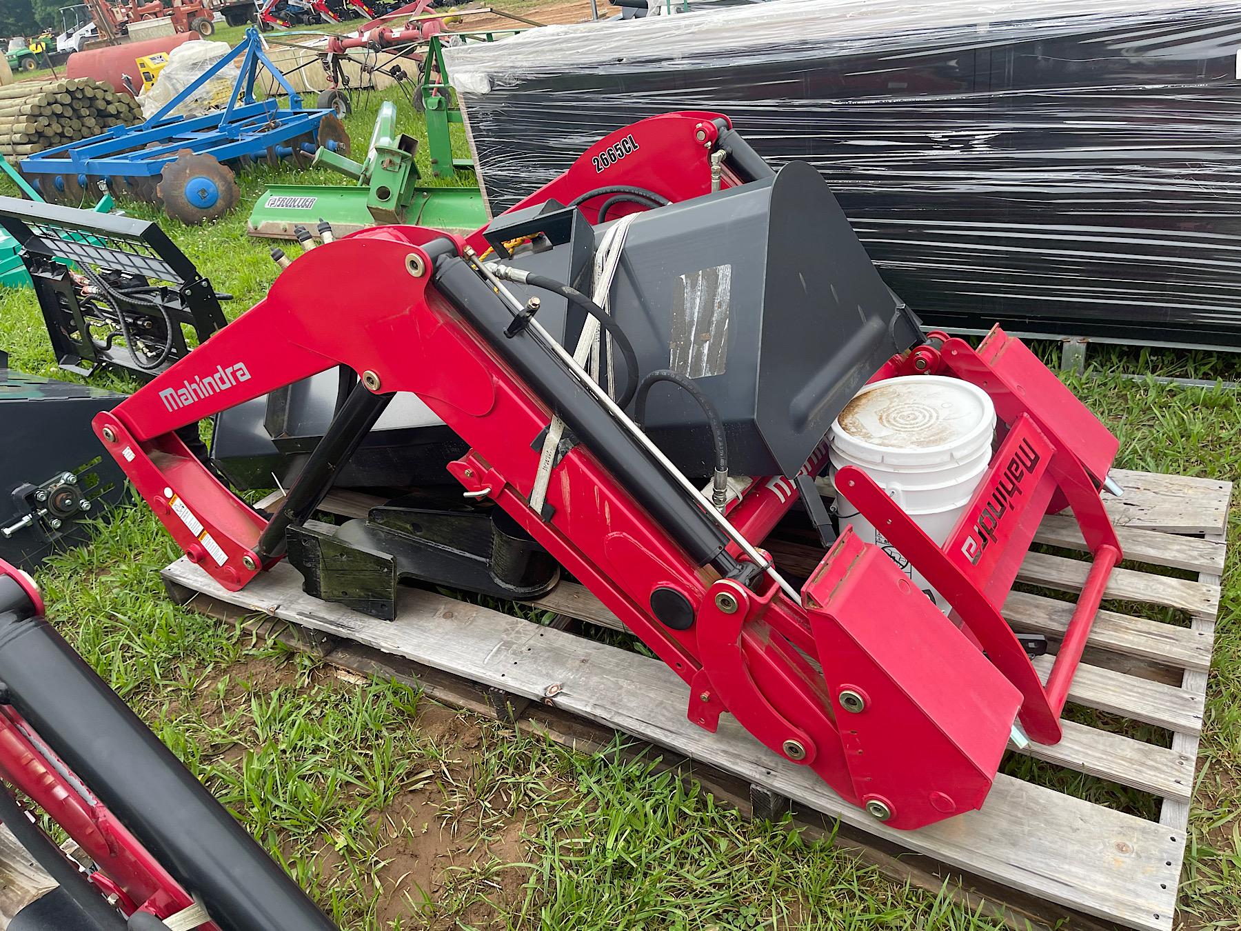 Mahindra 2665CL Loader with 78" Quick Attach Bucket