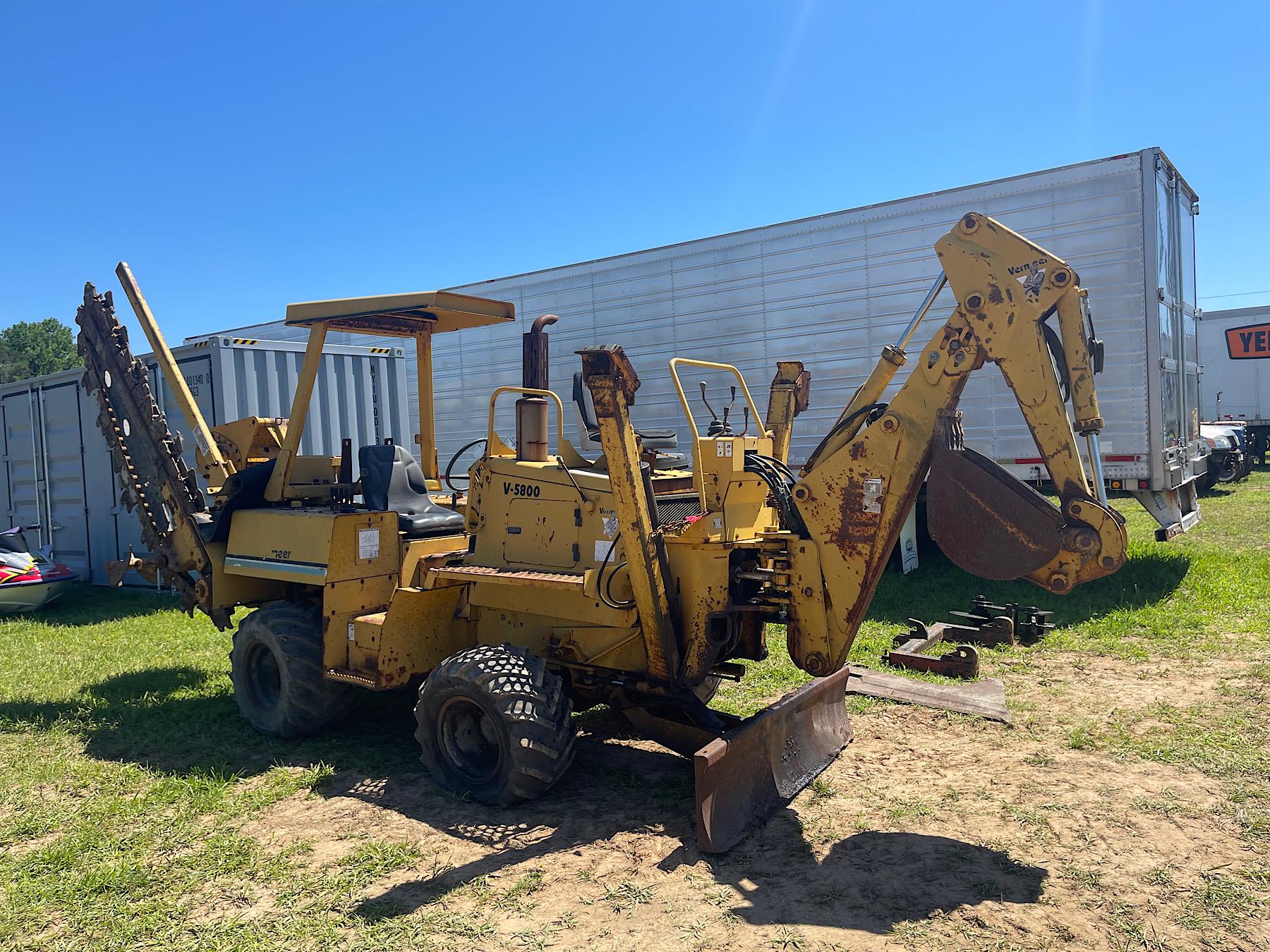 Vermeer V-5800 Trencher