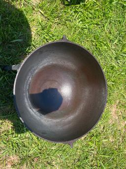30 Gallon Stew Pot on Stand