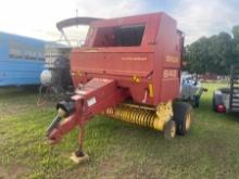 New Holland 648 Round Baler