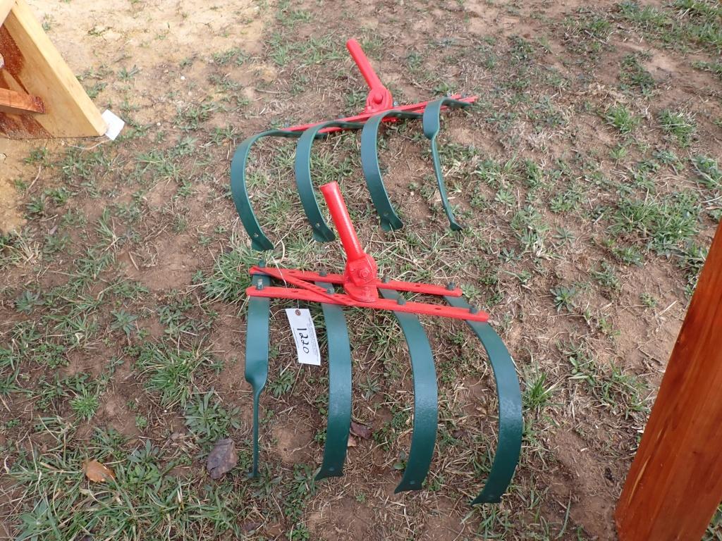 Set Of Decorative Scratchers