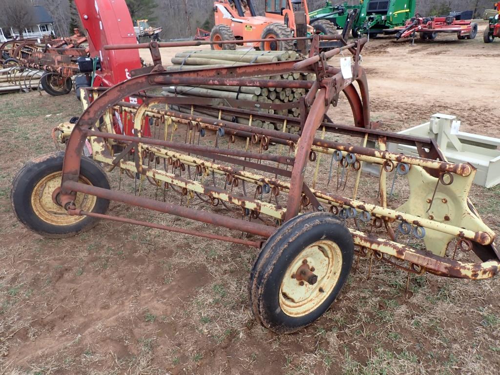 New Holland 256 Hay Rake