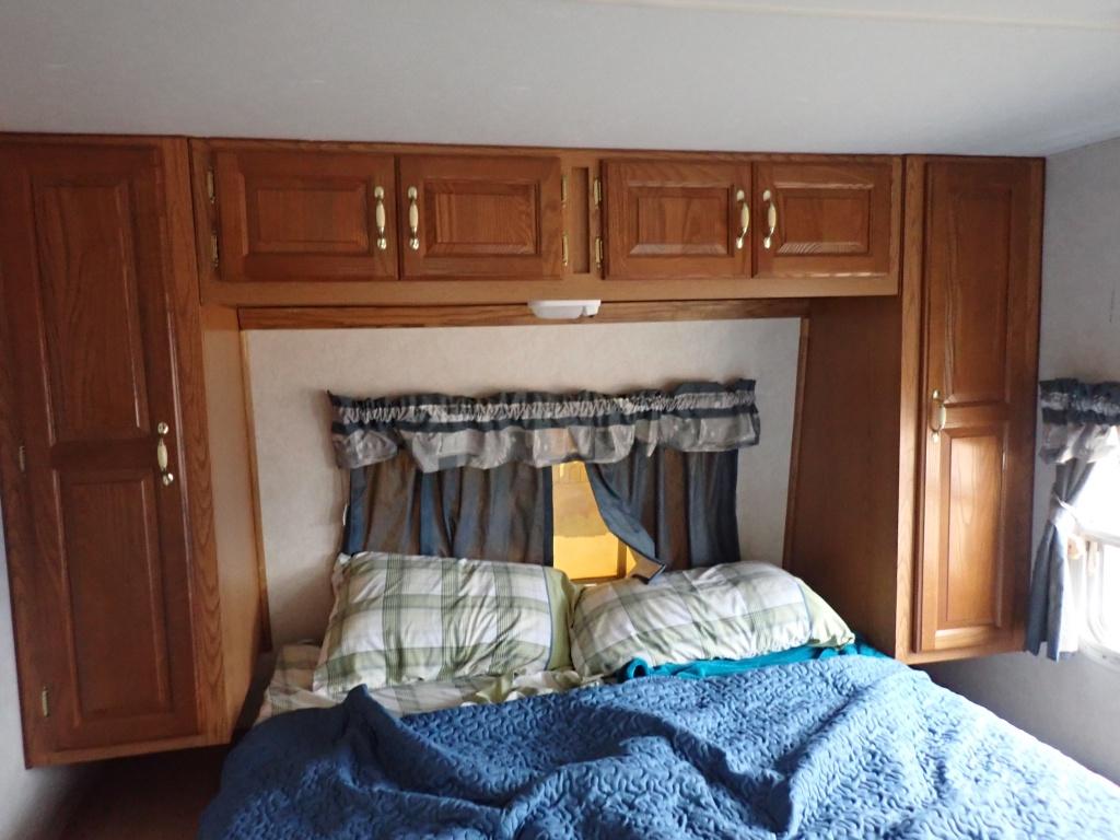 2003 Timber Lodge 28' Tag Along Camper (Title)