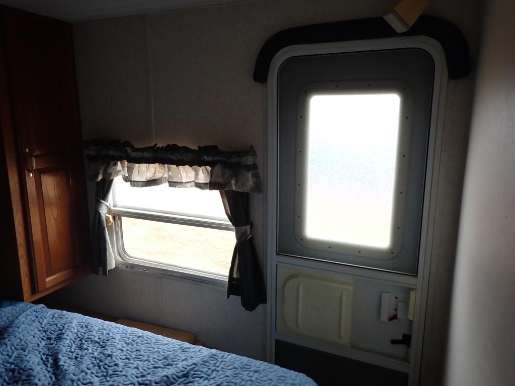 2003 Timber Lodge 28' Tag Along Camper (Title)
