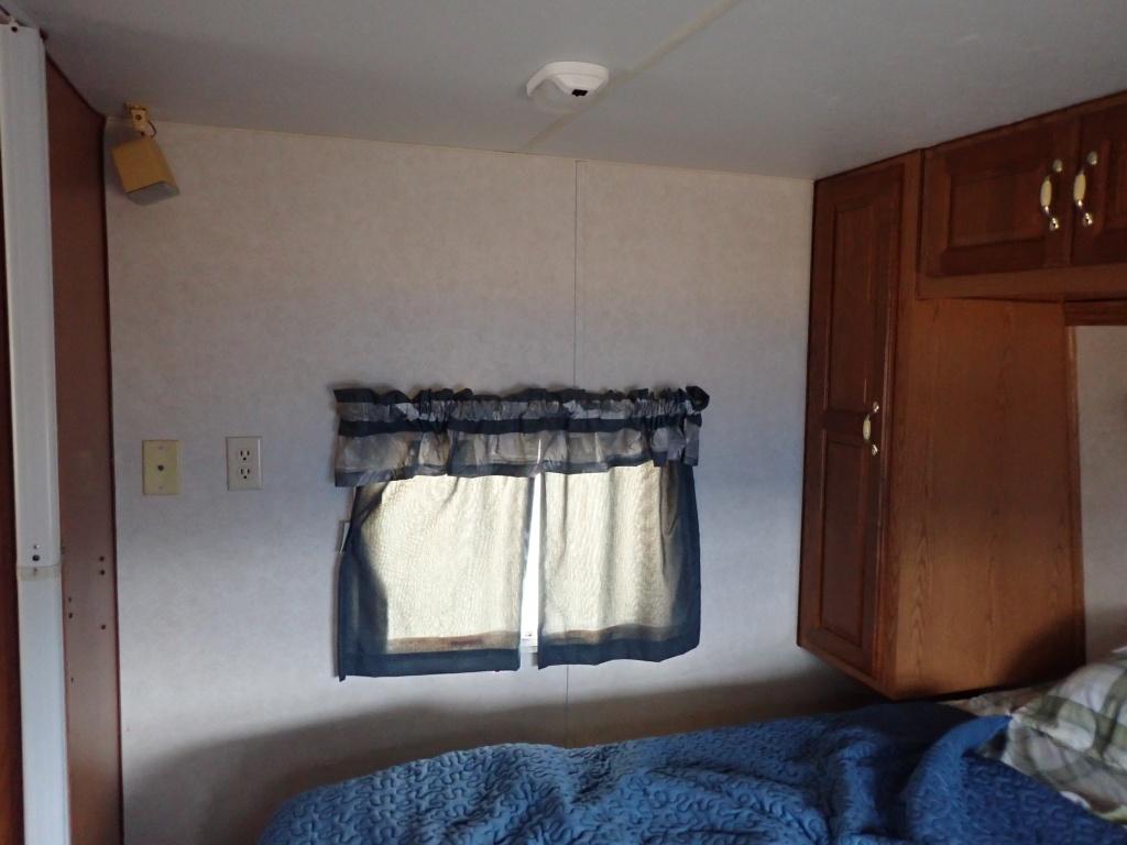 2003 Timber Lodge 28' Tag Along Camper (Title)