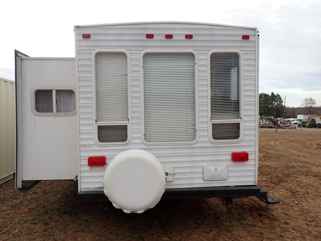 2003 Timber Lodge 28' Tag Along Camper (Title)