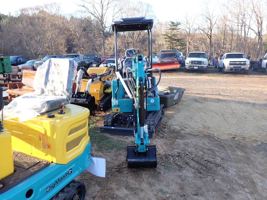 Dig Master DM200 Diesel Mini Excavator