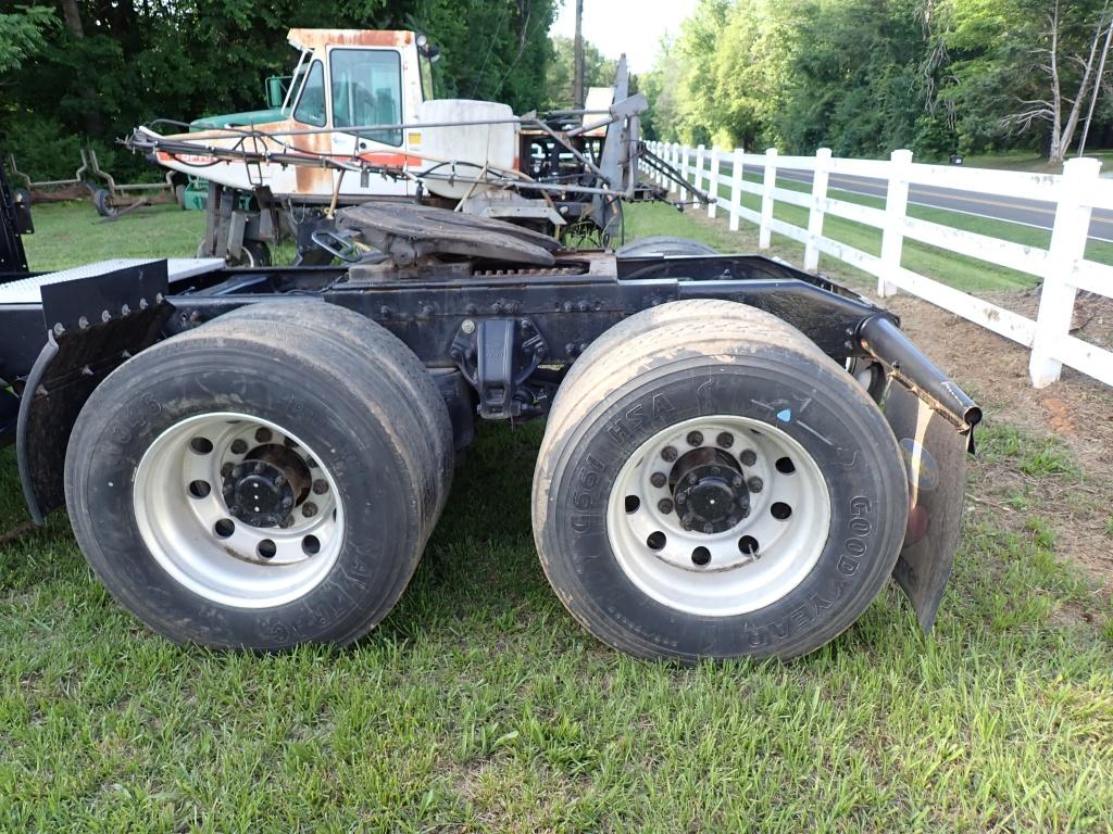 2006 Peterbilt 335 Road Tractor- Title