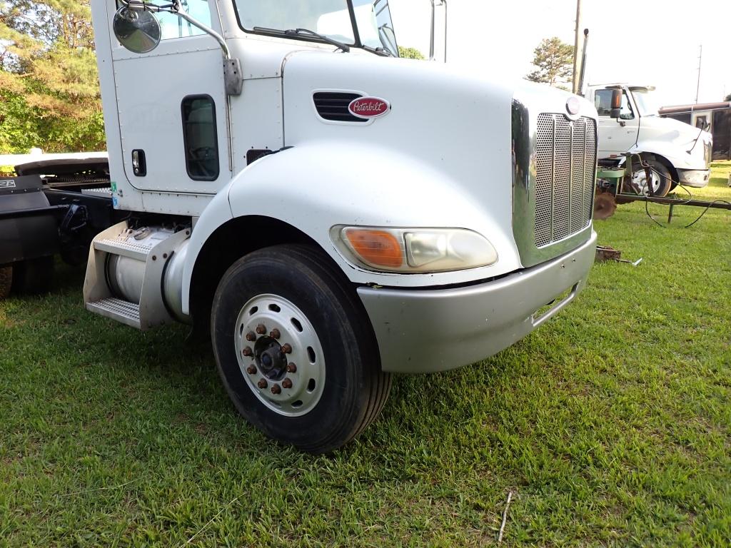 2006 Peterbilt 335 Road Tractor- Title