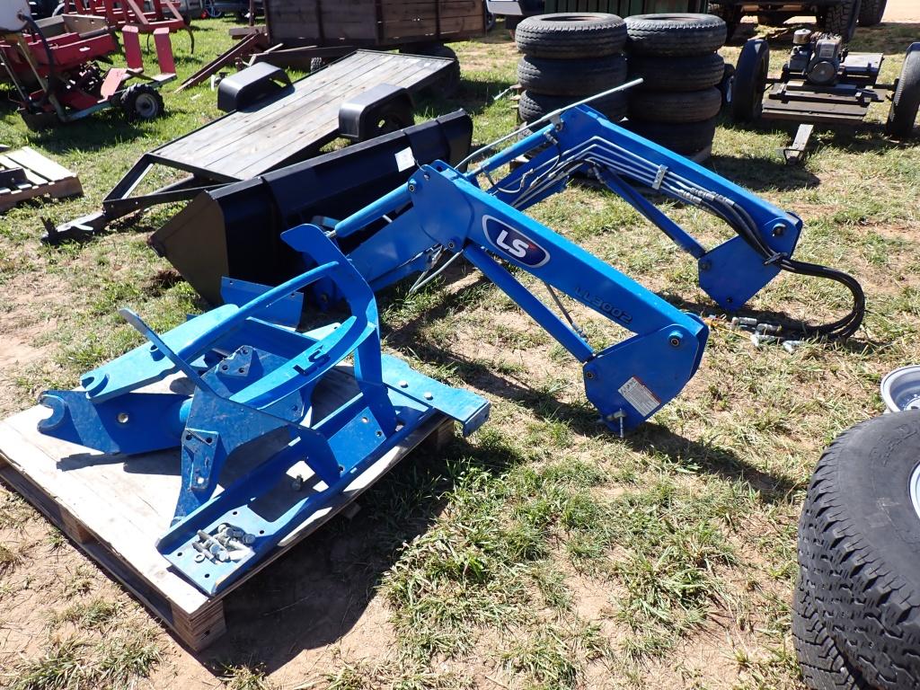 LS LL3002 Loader