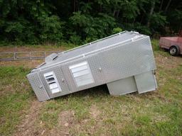 Jackson Creek BM9C Dog Box