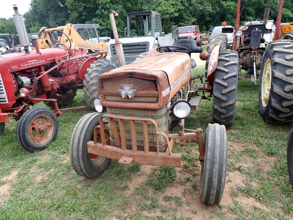 Massey Ferguson 135 Tractor