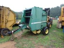 John Deere 330 Round Baler