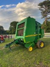 John Deere 567 Mega Wide Round Baler