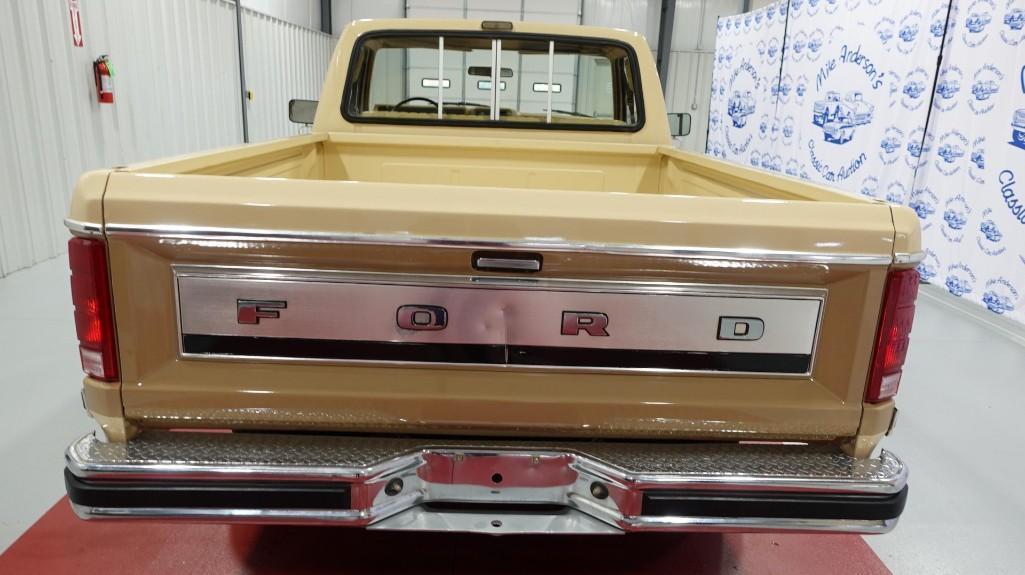 1984 Ford Pickup F-150 Style side