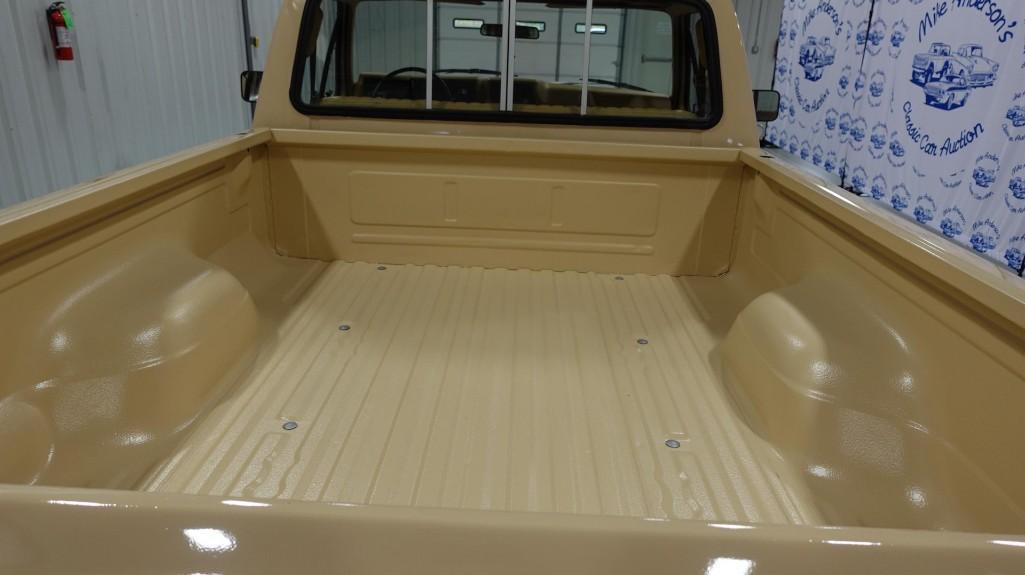 1984 Ford Pickup F-150 Style side