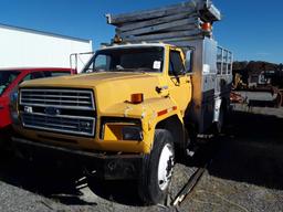 1992 FORD F700