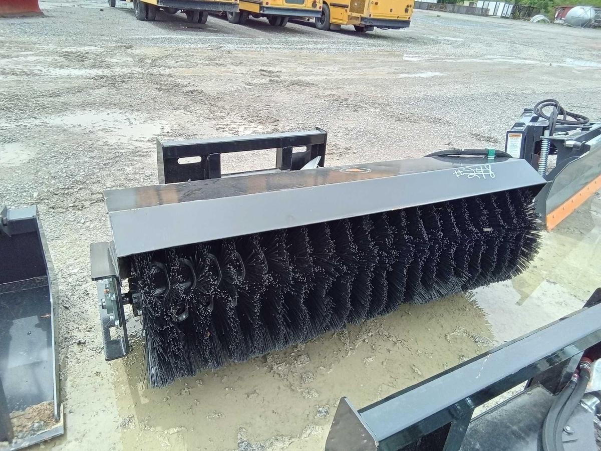 SKID STEER BROOM