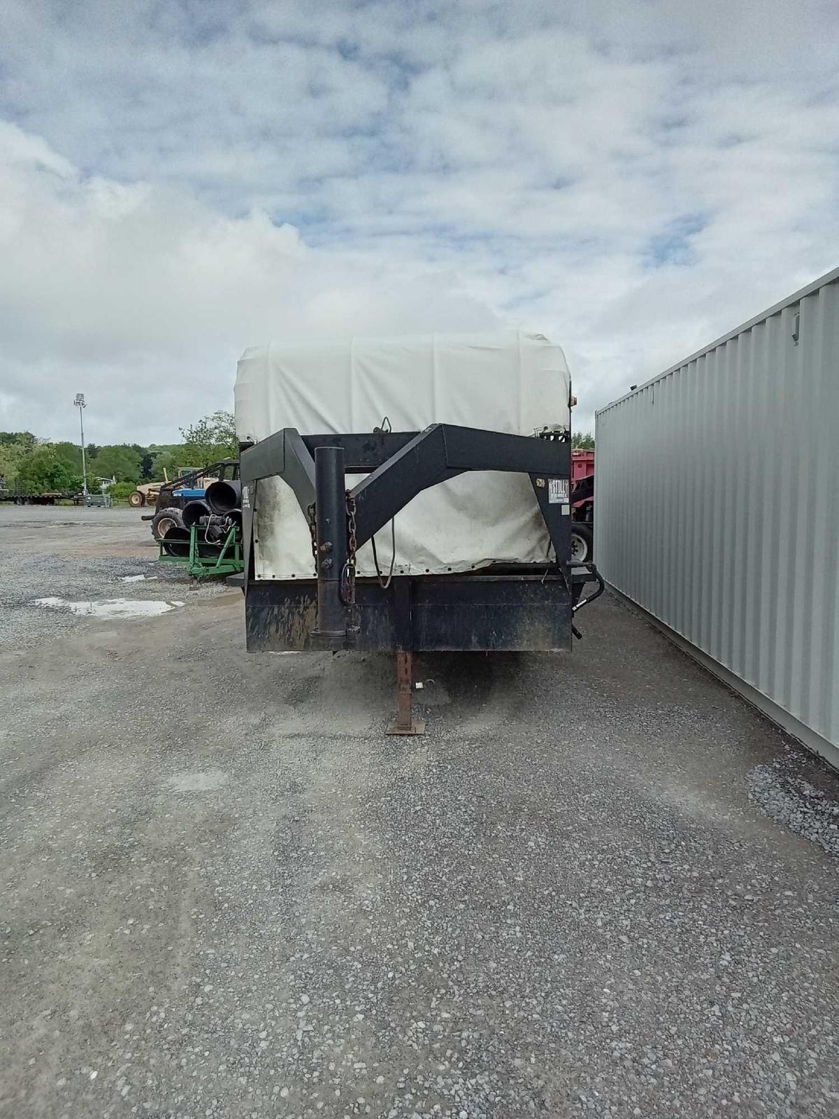 2001 STOLL CATTLE TRAILER