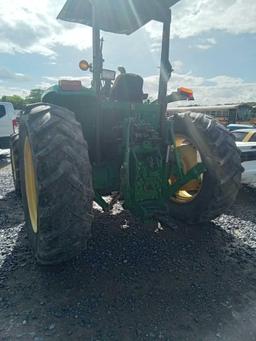 2018 John Deere 6105E