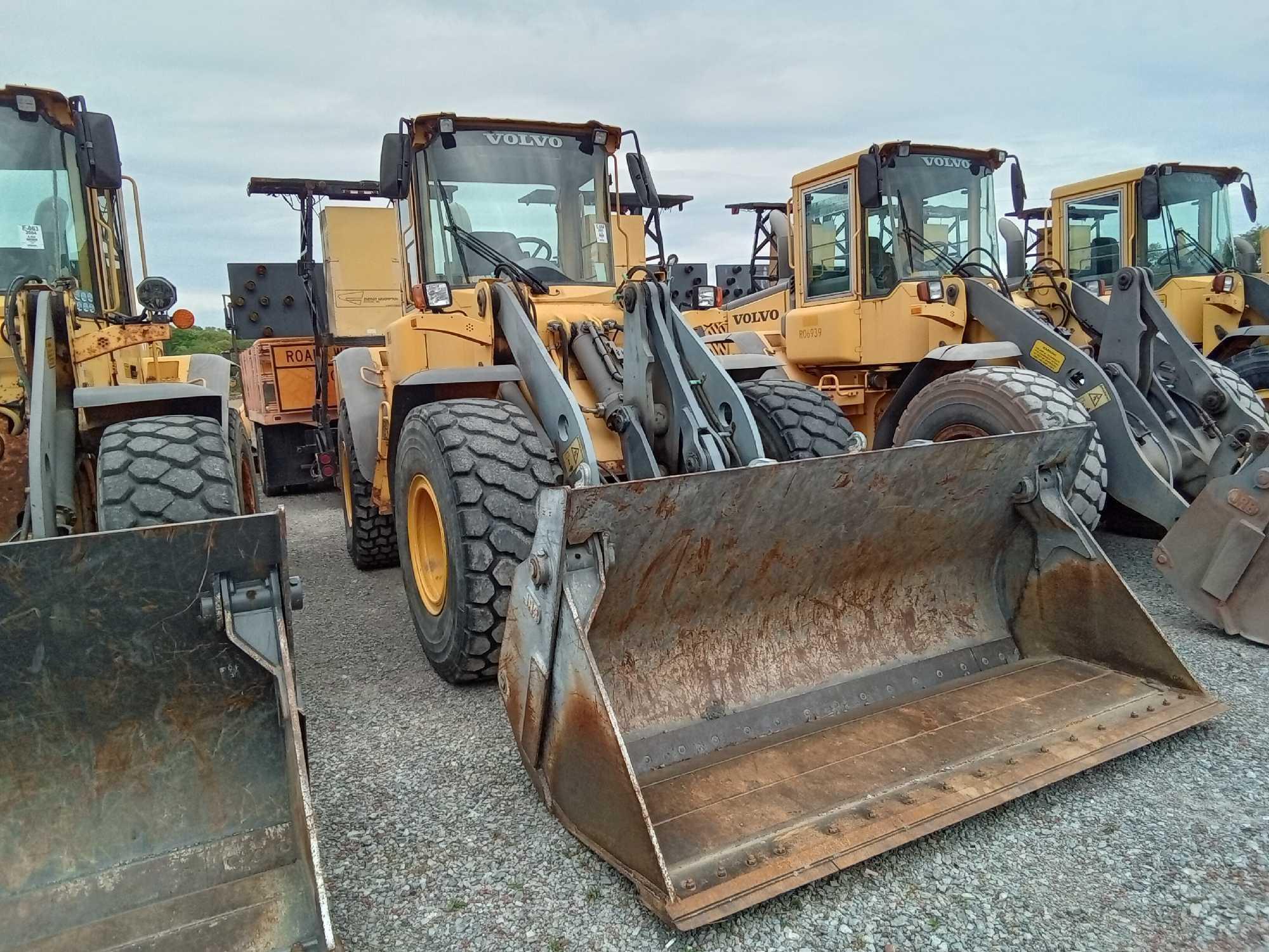 2005 VOLVO L60E WHEEL LOADER