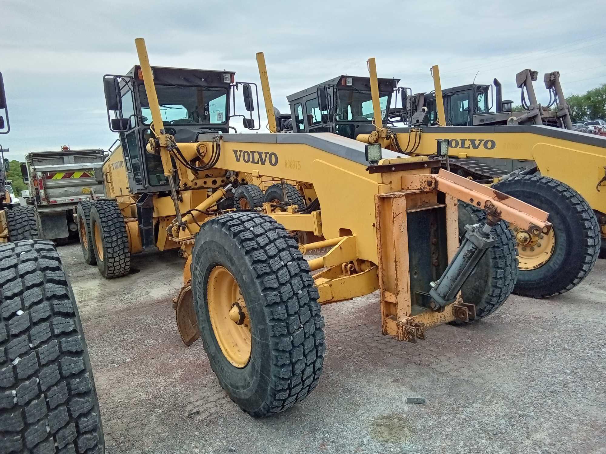 2004 VOLVO G710B GRADER - 150HP - 30000LB (OBSO