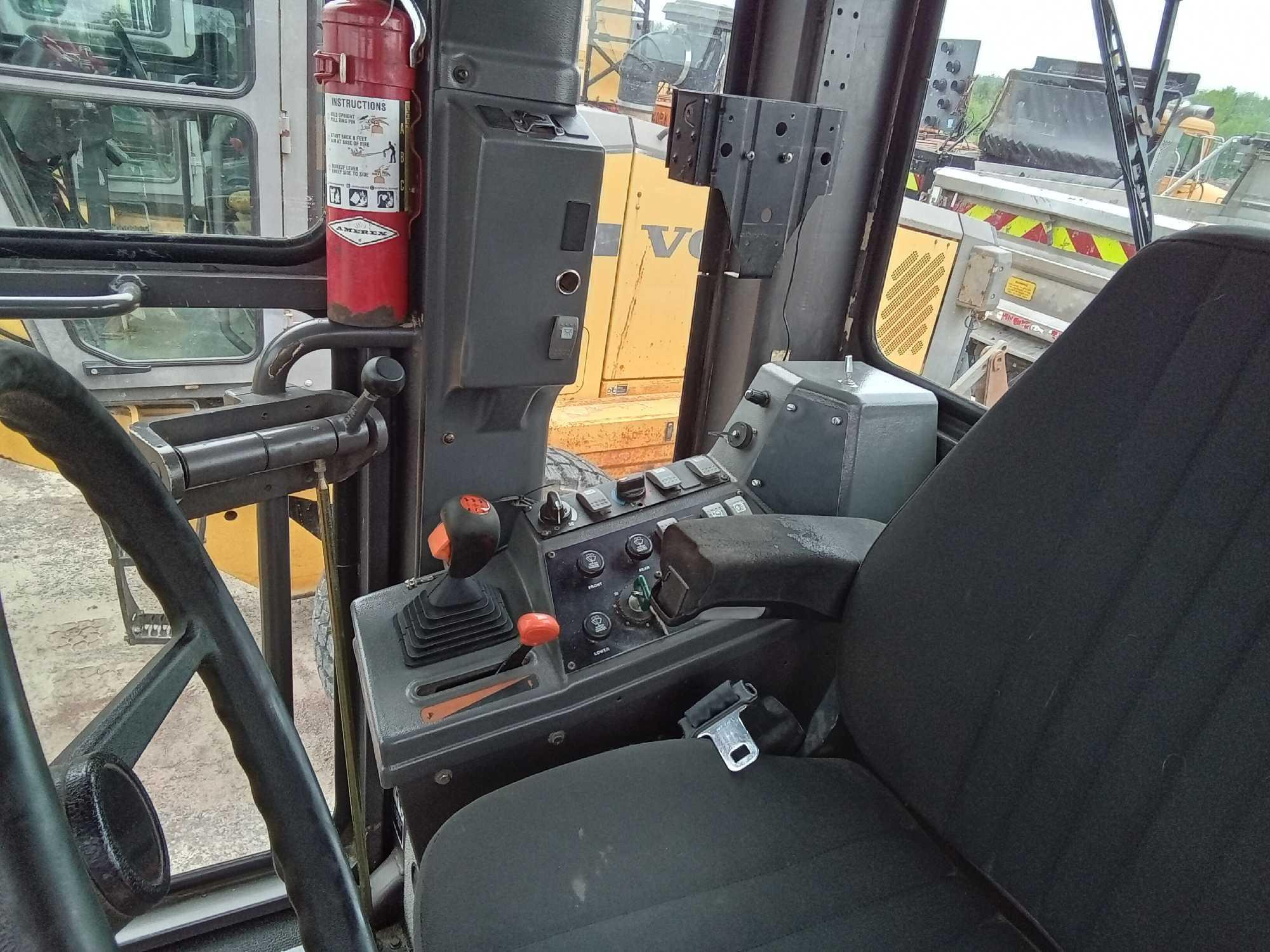 2005 VOLVO G710B GRADER - 150HP - 30000LB (OBSO