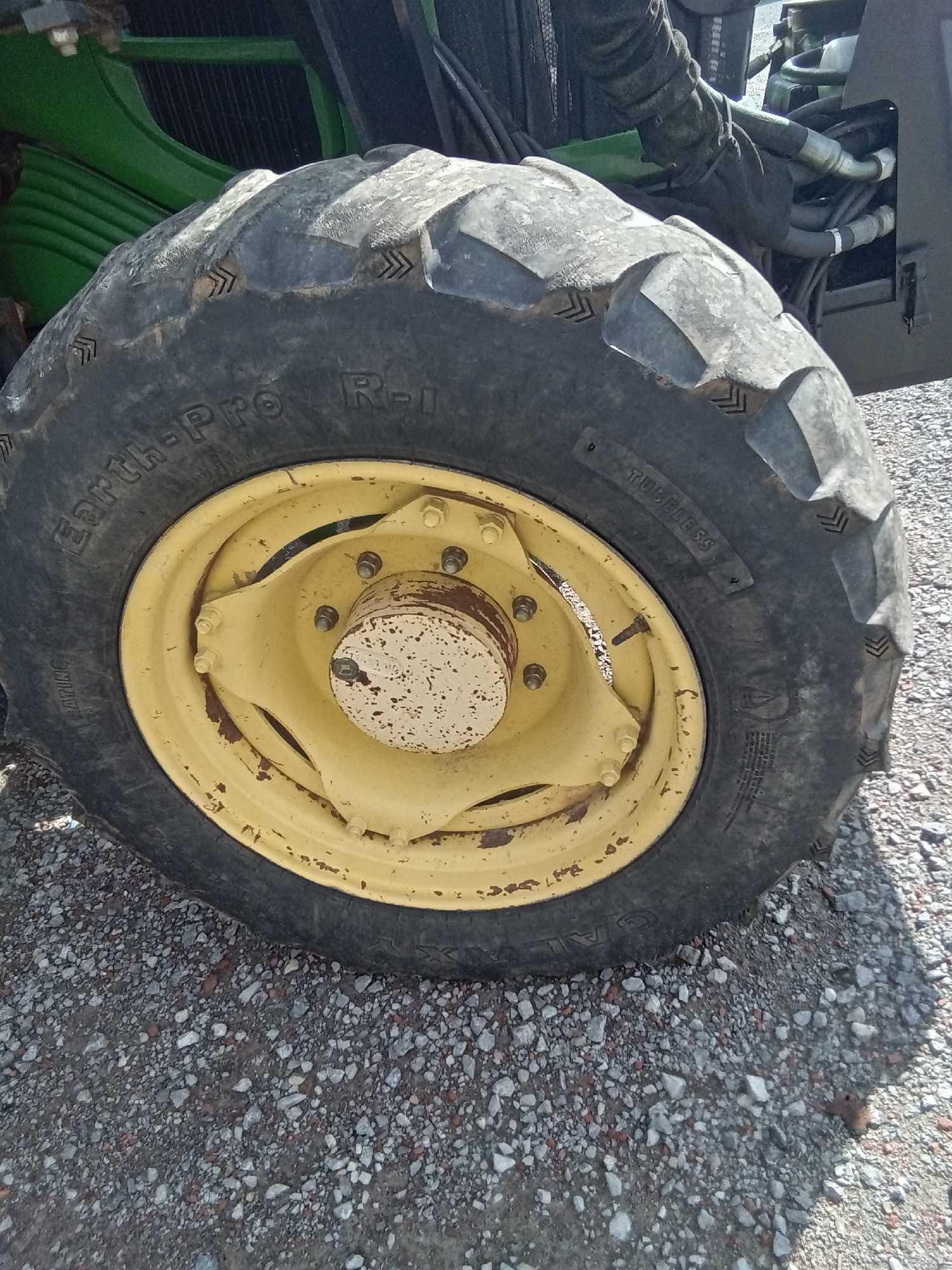 2007 JOHN...DEERE 6330 TRACTOR...MOWER...-...EXT....B