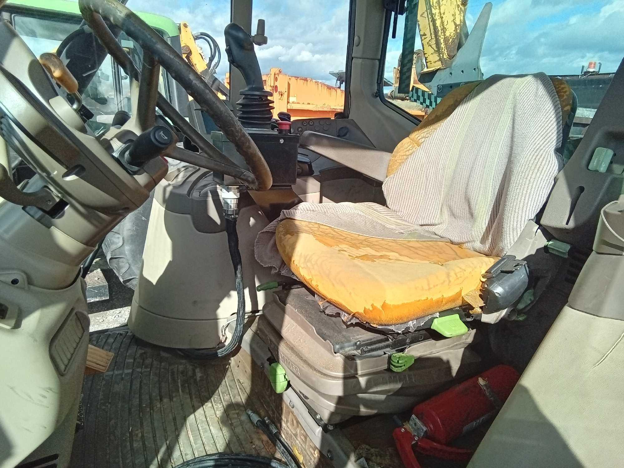 2007 JOHN...DEERE 6330 TRACTOR...MOWER...-...EXT....B