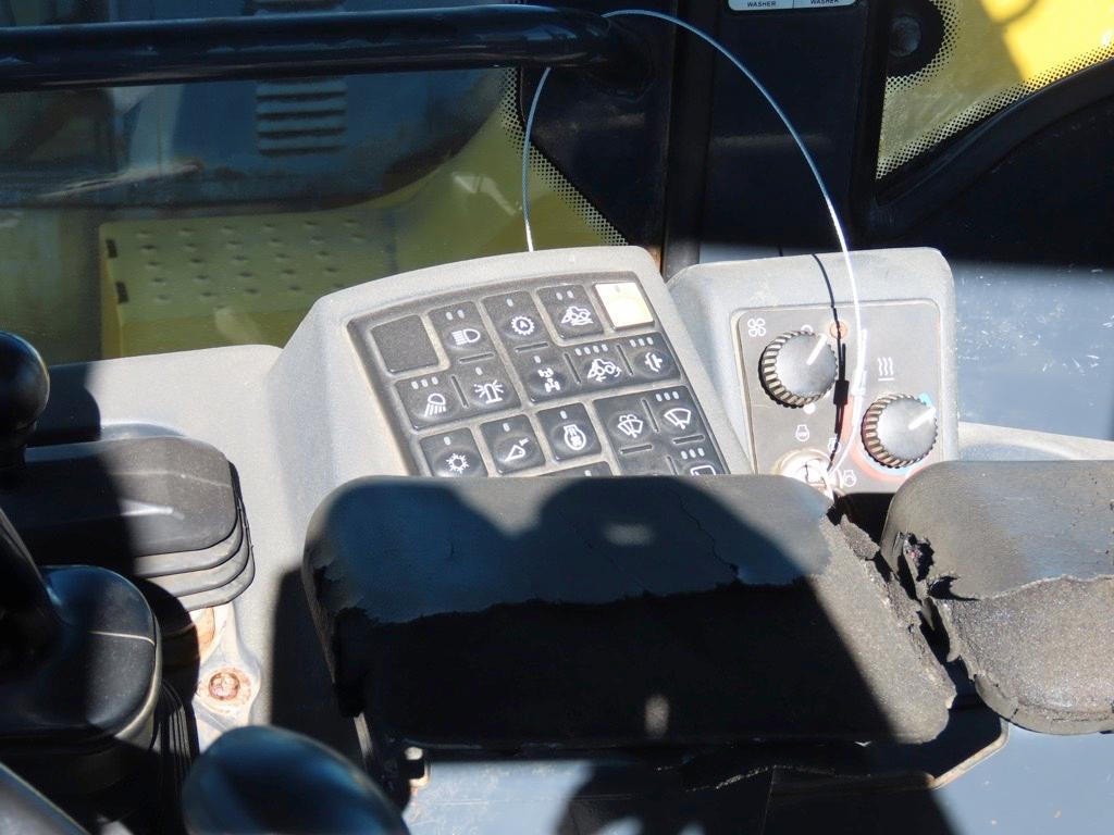 2007...JOHN...DEERE...WHEEL...LOADER 624J