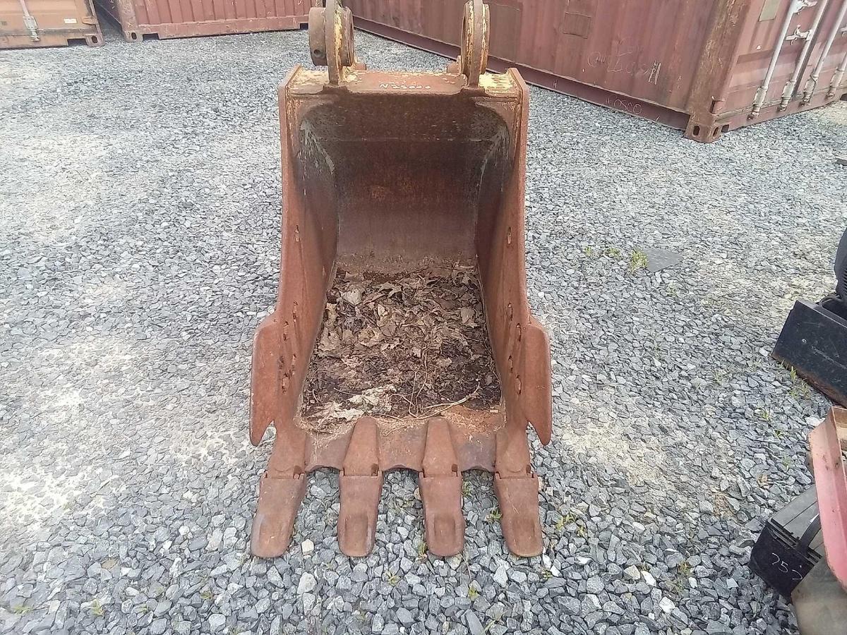 2005 CAT 2392515 ATTACHMENT - BUCKET - CONCRETE