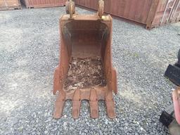 2005 CAT 2392515 ATTACHMENT - BUCKET - CONCRETE