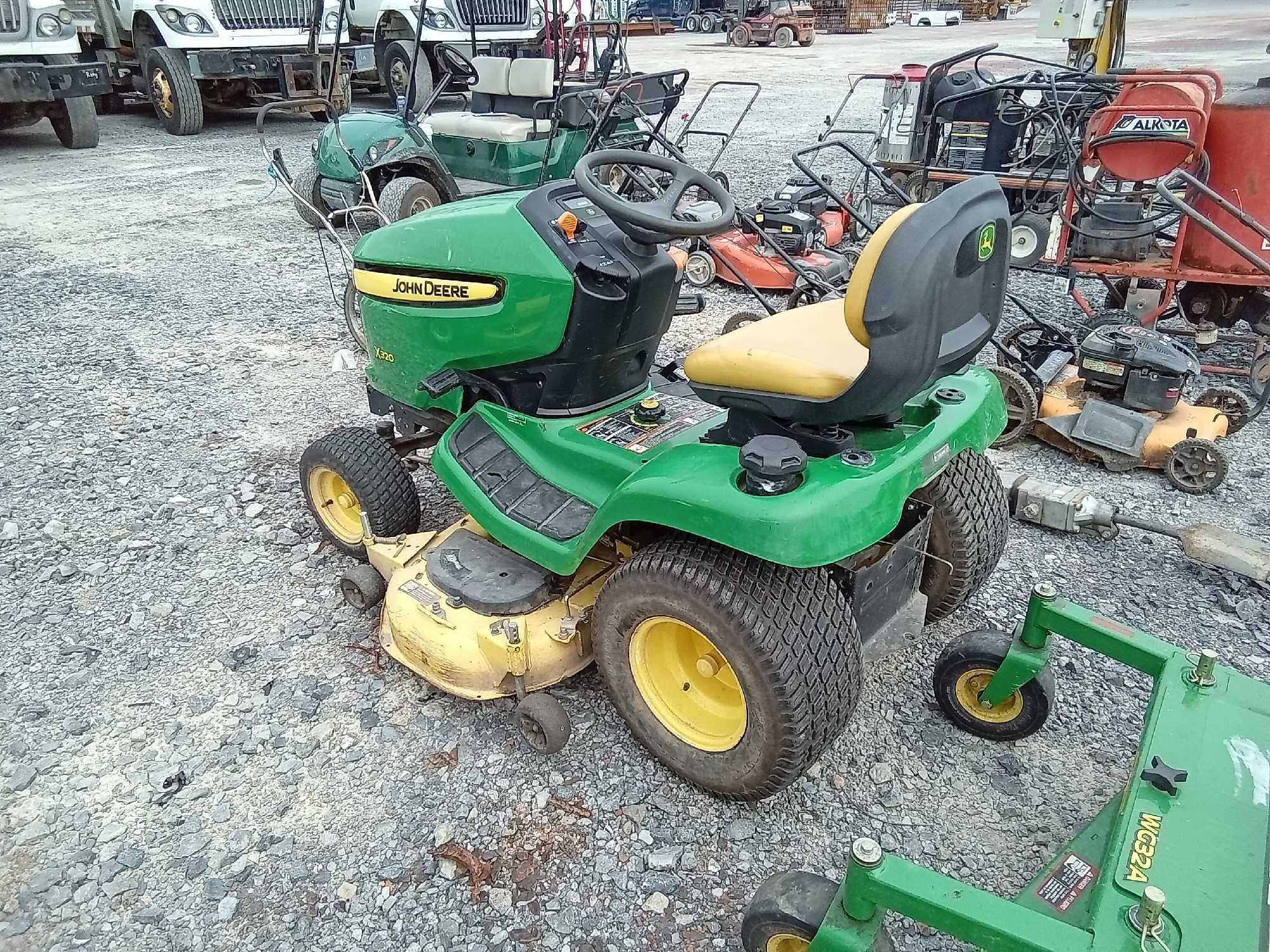 2012 JOHN DEERE 320 MOWER - RIDING - GASOLINE POWE