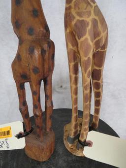 2 Wooden Giraffe Figurines (2X$) TAxIDERMY