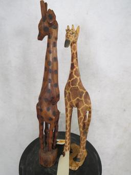 2 Wooden Giraffe Figurines (2X$) TAxIDERMY