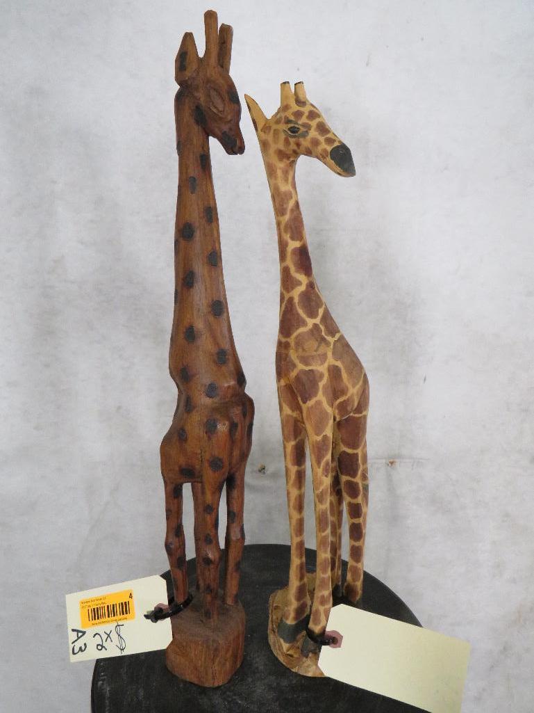 2 Wooden Giraffe Figurines (2X$) TAxIDERMY