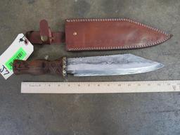 Damascus Knife w/Leather Sheath