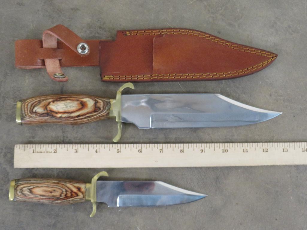 2 Wood Handle Knives w/Leather Sheath (ONE$) KNIVES