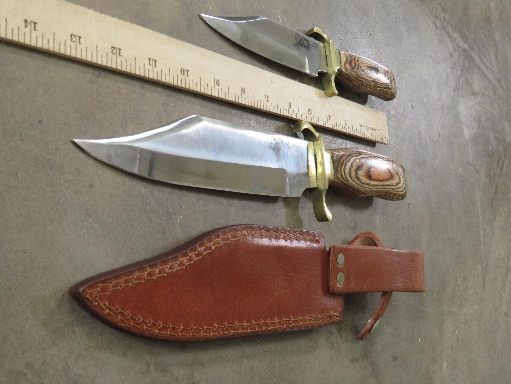 2 Wood Handle Knives w/Leather Sheath (ONE$) KNIVES