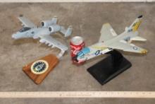 (1) Fairchild Republic A-10 Thunderbolt 2 "Warthog" USAF and (1) U.S. Navy Vought F-8 Crusader(ONE$)